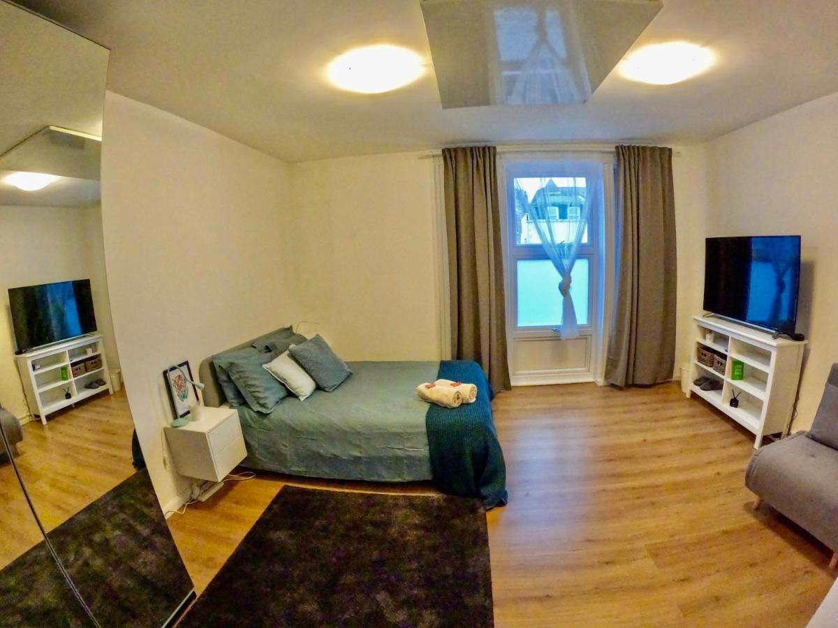Lovely One Bedroom Flat In The Heart Of Лондон Екстериор снимка